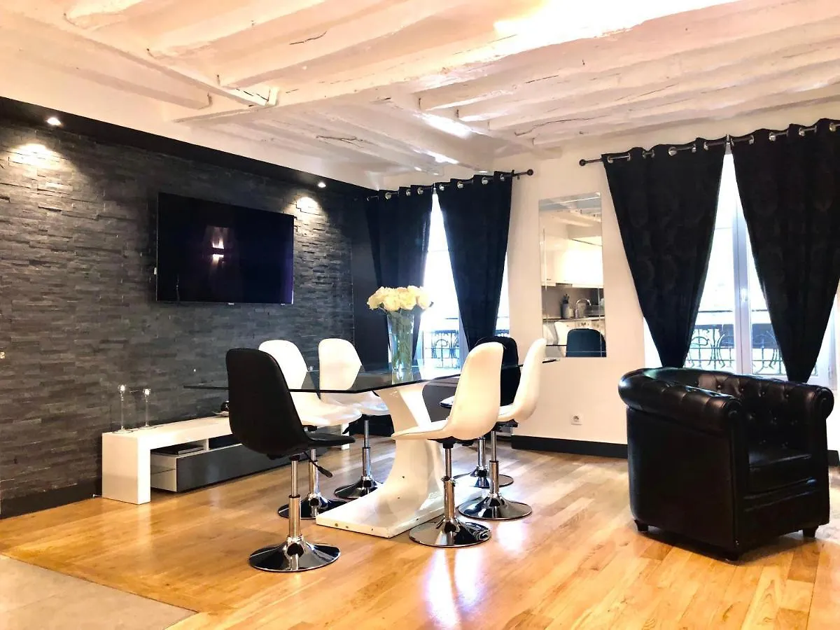 Champs Elysees Apartment 1 Paris France